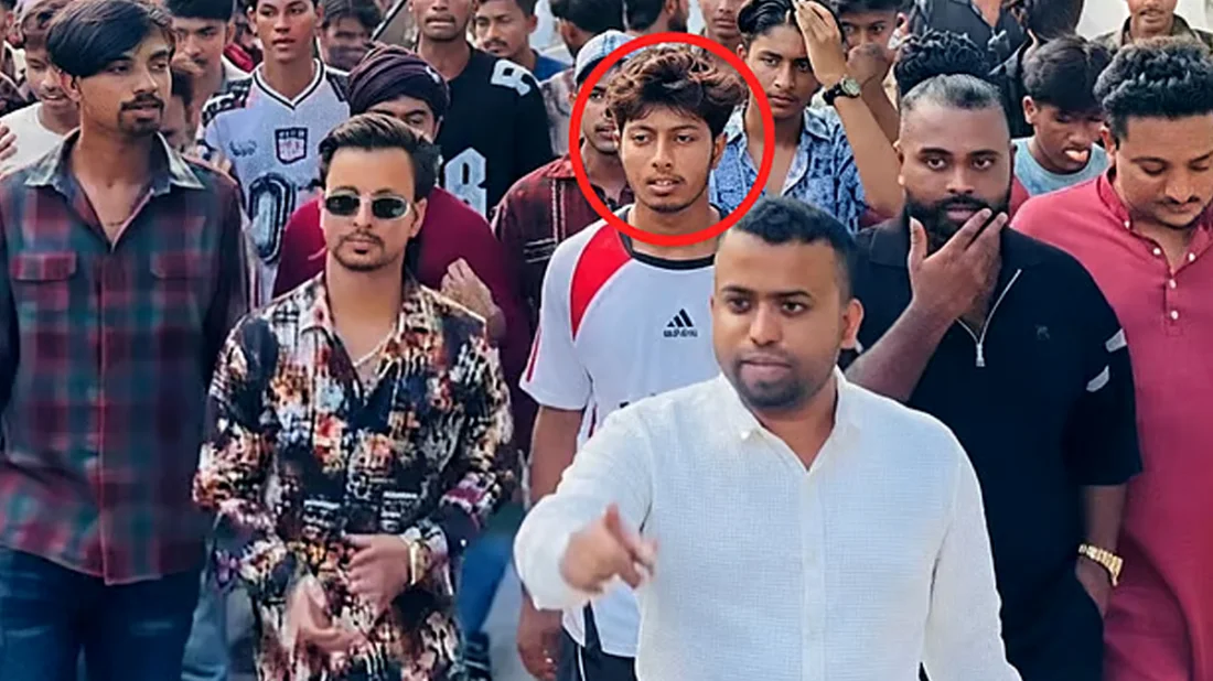 কুমিল্লায় ছাত্রদল নেতার মিছিলে কিশোর গ্যাং লিডারের ছবি ভাইরাল