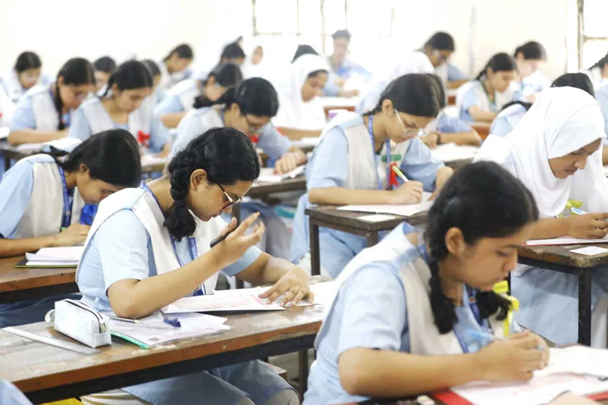 পাবলিক পরীক্ষায় ডিজিটাল জালিয়াতি ঠেকাতে সংসদে নতুন বিল