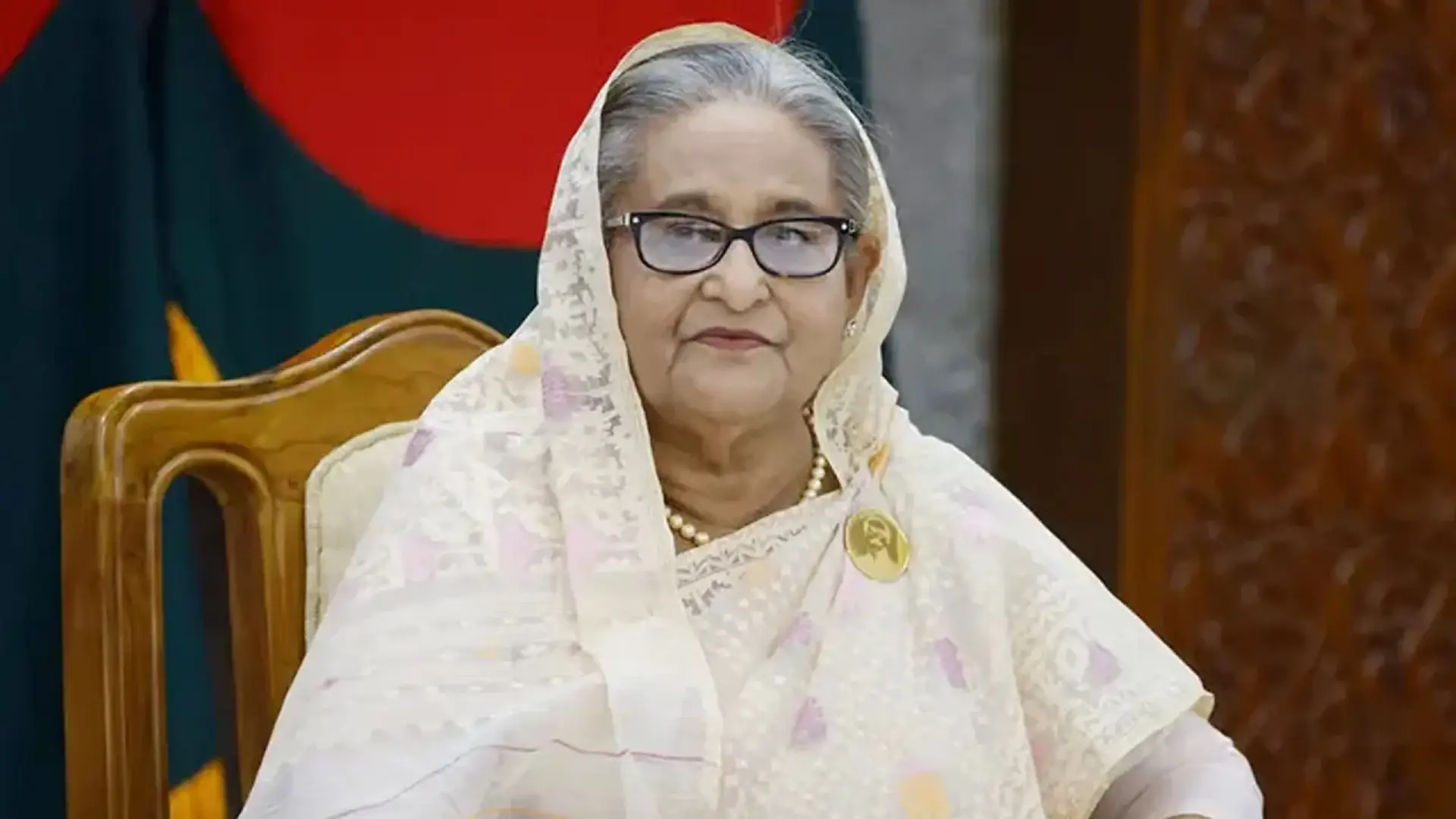 হাসিনার ফেরা: রাজনীতি, আইন নাকি কূটনীতির সমীকরণ?
