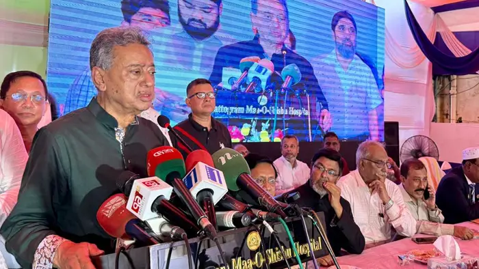 ভঙ্গুর অর্থনীতি থেকে বের হতে দুই বছর লাগবে: অর্থমন্ত্রী আমির খসরু