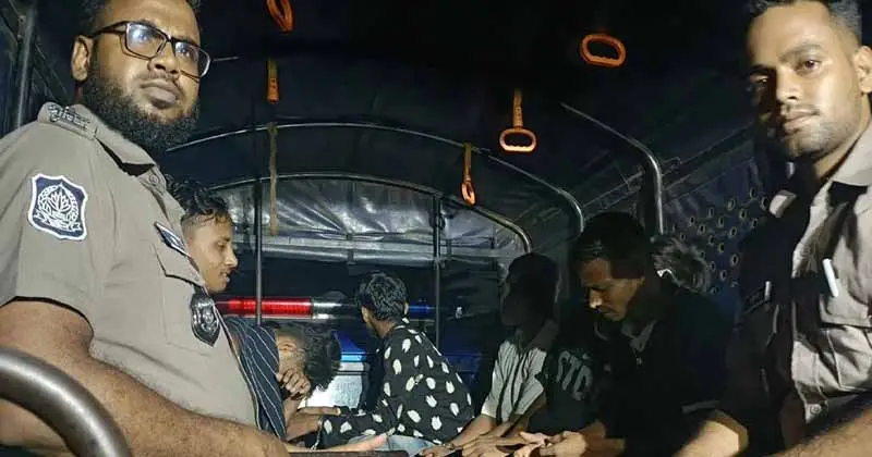 ডাকাতির প্রস্তুতিকালে ‘কুত্তা ফারুক’সহ ছিনতাই চক্রের ৭ সদস্য গ্রেপ্তার