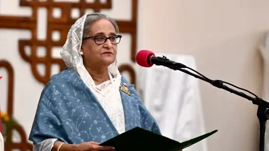 ডিসেম্বরের মধ্যেই দেশে ফিরতে চান শেখ হাসিনা, ঝুঁকির কথা জেনেও ফেরার ইচ্ছা