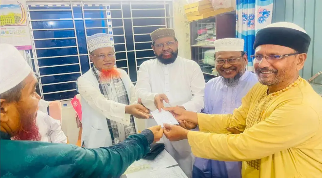 এমপিওভুক্ত মাদরাসার অফিস কক্ষে আওয়ামী লীগ নেতার জামায়াতে যোগদান