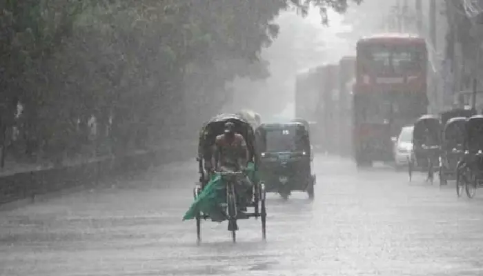 আগামী ১০ দিন ঝড়বৃষ্টির সম্ভাবনা, ঢাকাসহ বিভিন্ন অঞ্চলে ভারী বর্ষণের শঙ্কা