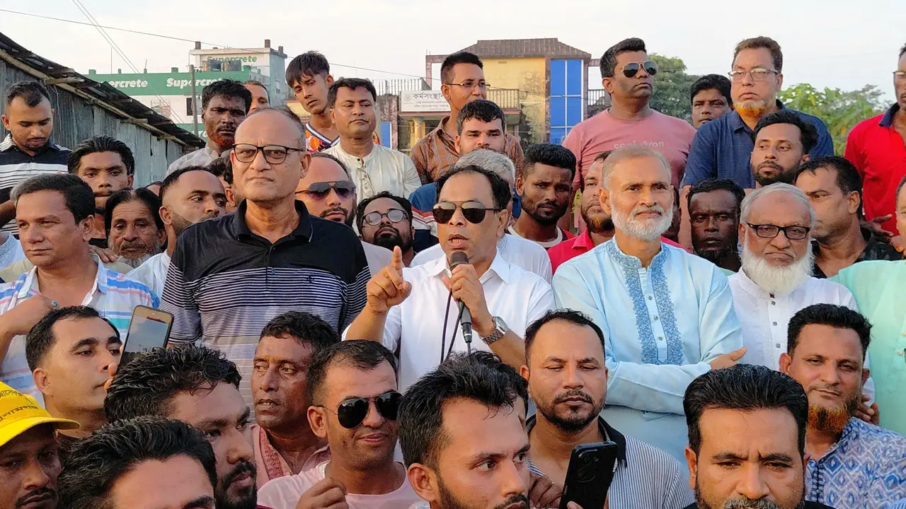 পলাতকদের ফিরিয়ে এনে বিচার করা হবে: এমপি কয়ছর