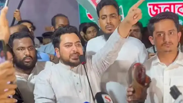 সাভারে এনসিপির সমাবেশে ককটেল বিস্ফোরণ: নাহিদের অভিযোগকে ‘রাজনৈতিক বক্তব্য’ বললেন তথ্য উপদেষ্টা