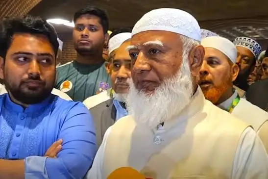 ‘আমিরে জামায়াত রাজনীতির ধারা বদলে দিচ্ছেন’—ফেসবুক পোস্টে ড. হাফিজুর রহমান