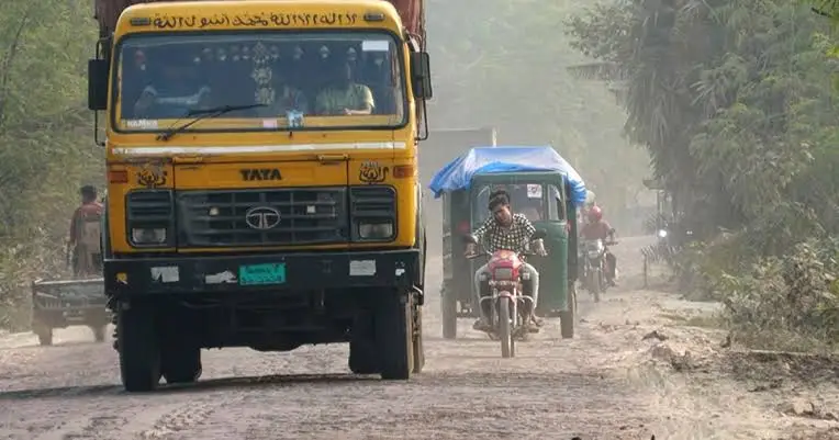 ঝিনাইদহ-যশোর ছয় লেন প্রকল্পে ধীরগতি, বাড়ছে জনদুর্ভোগ ও অর্থায়ন অনিশ্চয়তা