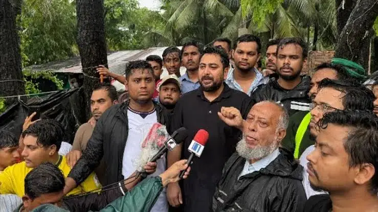 বেড়িবাঁধের বরাদ্দে দুর্নীতি হতে দেওয়া হবে না: নাহিদ ইসলাম