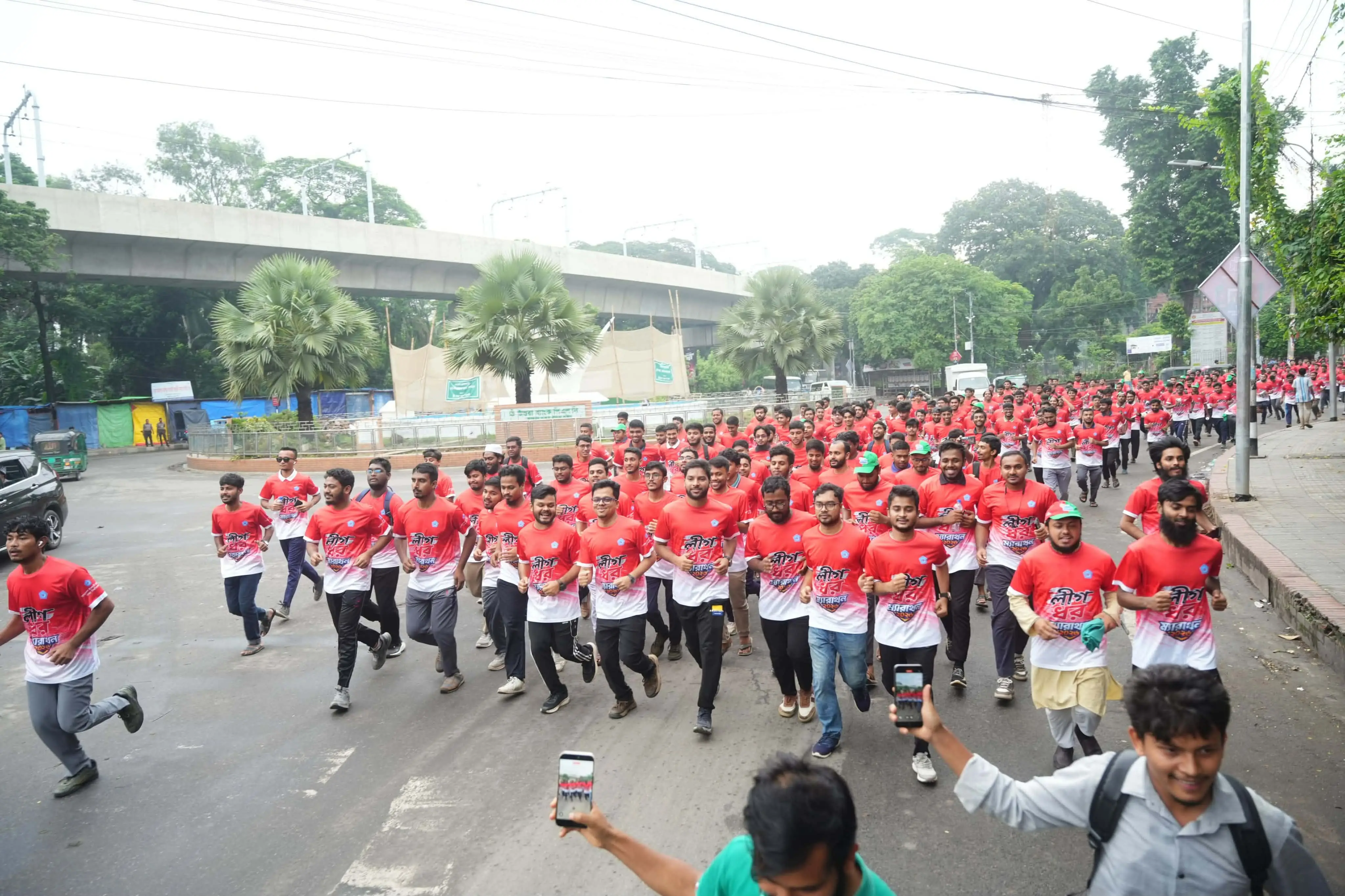 ঢাবিতে ‘সন্ত্রাস প্রতিরোধ দিবস’ পালন করল ছাত্রশিবির, আয়োজন ‘লীগ ধর’ ম্যারাথন ও ‘রক্তাক্ষরে জুলাই’
