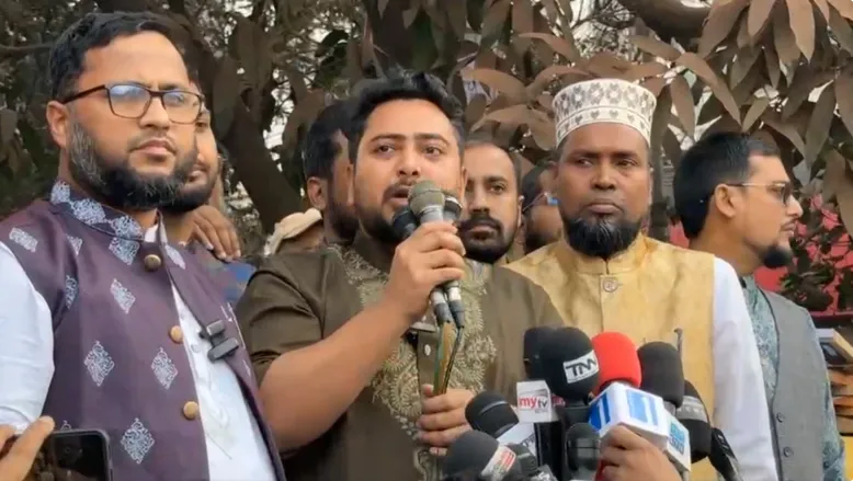 ভোটকেন্দ্র দখল ও সিল মারার পাঁয়তারা সফল হবে না: নাহিদ ইসলাম