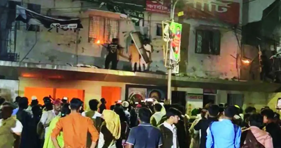 জাতীয় পার্টির কার্যালয়ে হামলা, ২ জন গুলিবিদ্ধ