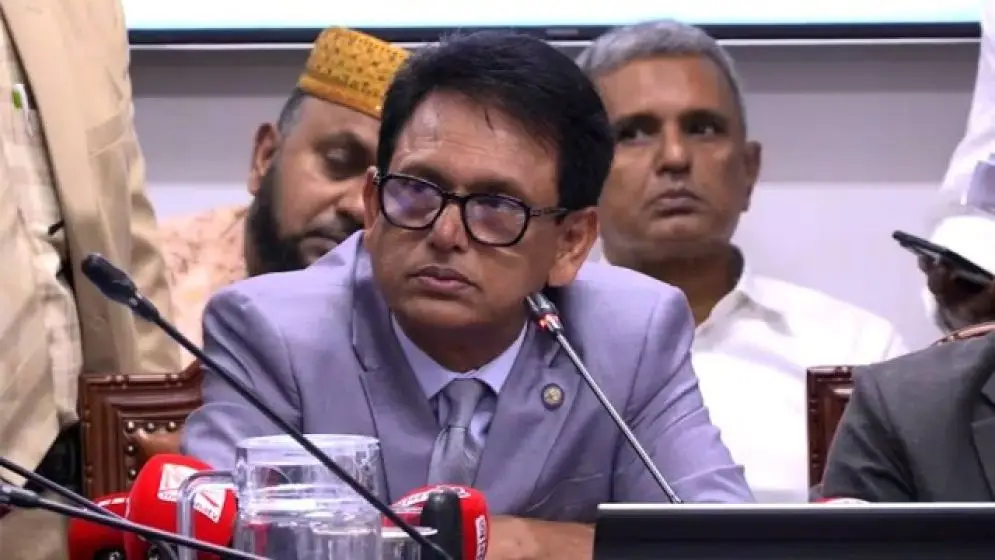 নকল ঠেকাতে ‘জিরো টলারেন্স’, হেলিকপ্টারে করে কেন্দ্র পরিদর্শন