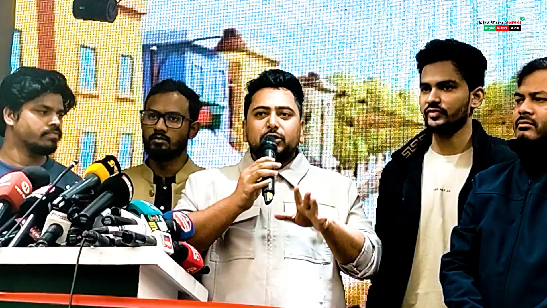 গণভোটে ‘হ্যাঁ’ ব্যর্থ হলে দেশ আগের ব্যবস্থায় ফিরে যাবে: নাহিদ ইসলাম