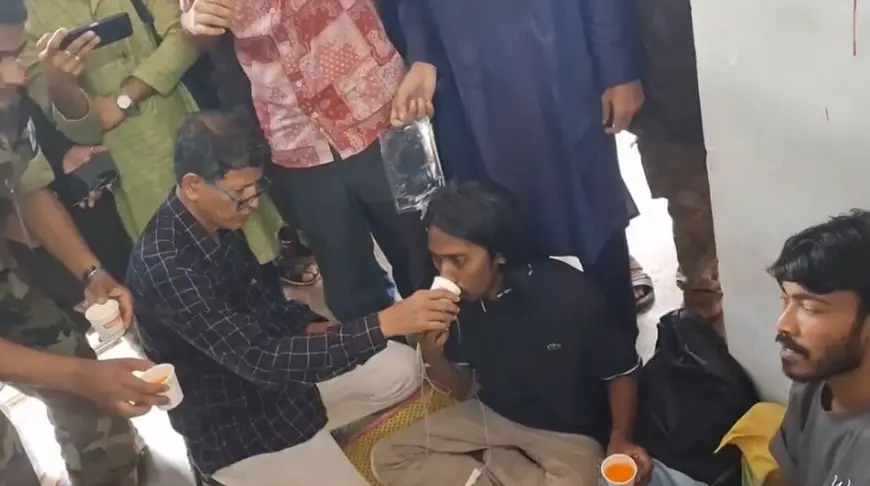চবিতে শিক্ষার্থীদের আমরণ অনশন: প্রশাসনের আশ্বাসে কর্মসূচি স্থগিত