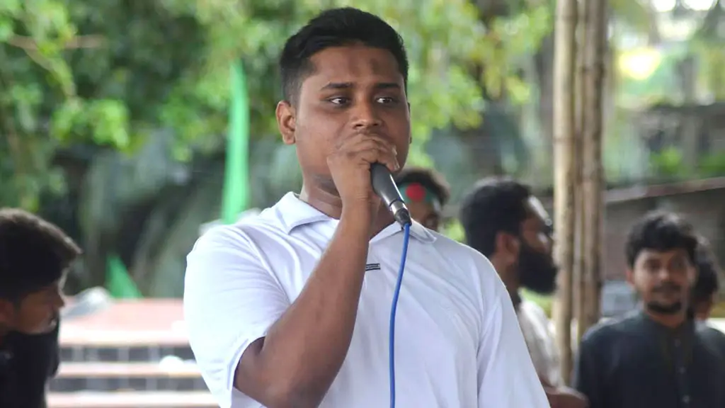 “হাসিনা অর্থ–অস্ত্র দিয়ে বাংলাদেশকে অস্থিতিশীল করছে—হাসনাত আবদুল্লাহ”