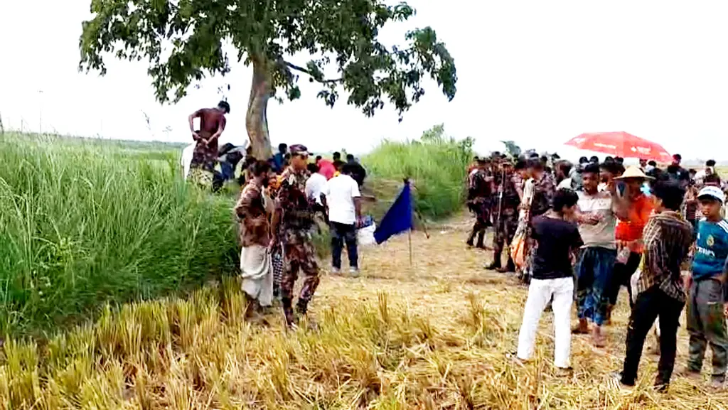 সাপাহার সীমান্তে ১৭ জনকে ‘পুশ ইন’-এর চেষ্টা ব্যর্থ, ফিরিয়ে নিল বিএসএফ
