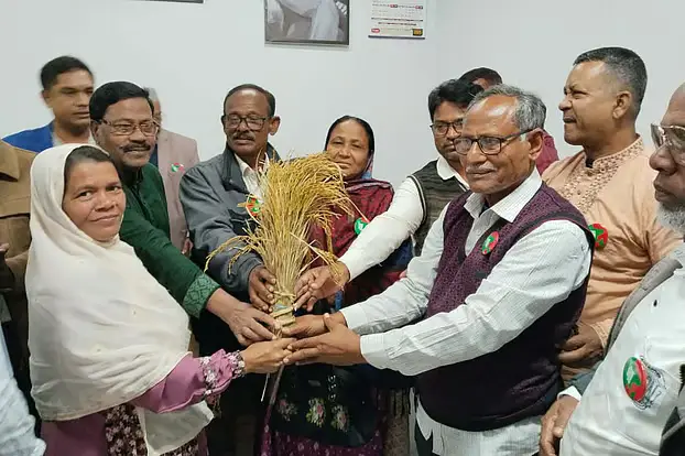 কুড়িগ্রামে আ.লীগের ৯ নেতার  বিএনপিতে যোগদান, সমালোচনার ঝড়