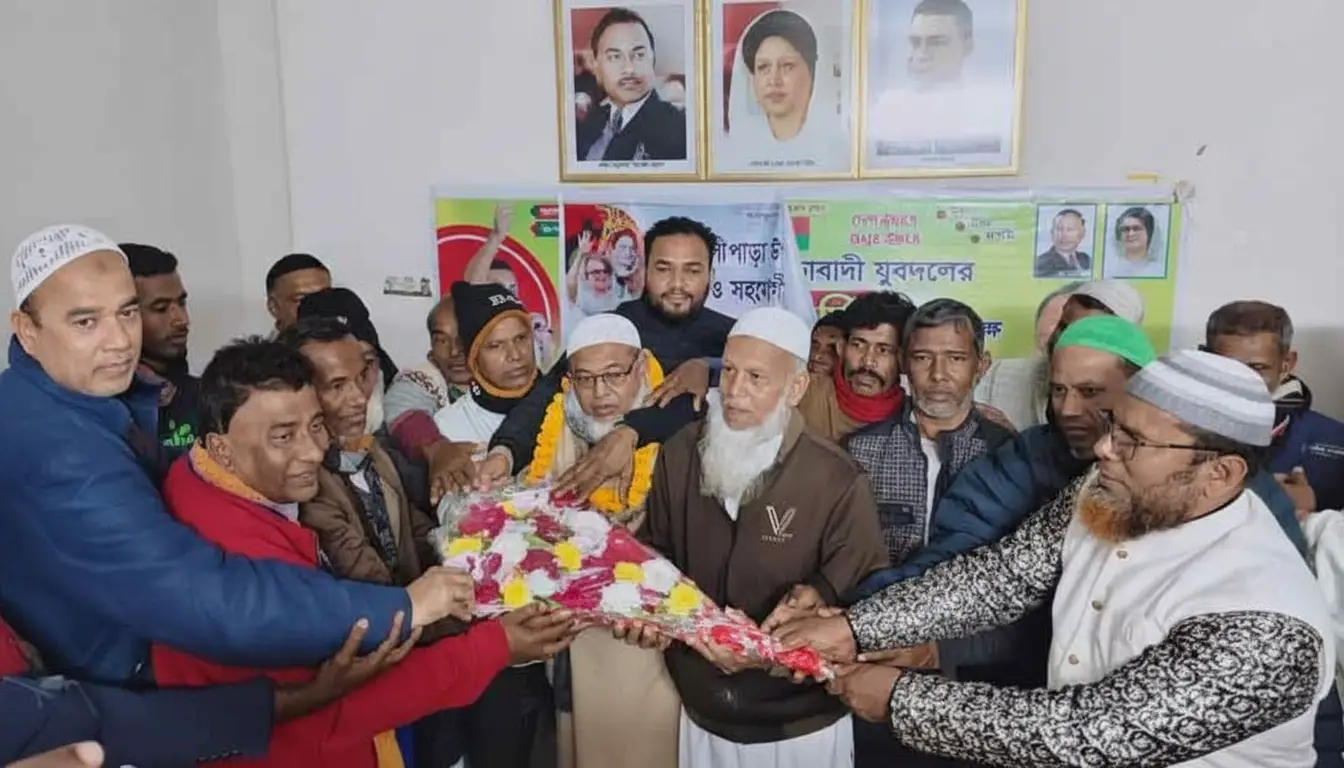কোটালীপাড়ায় আওয়ামী লীগ ছেড়ে ১৭ নেতাকর্মীর বিএনপিতে যোগদান