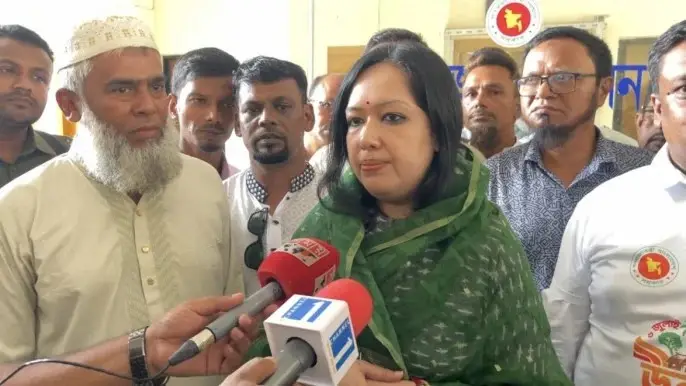 শেখ হাসিনার দেশে ফেরায় আইনি বাধা নেই: রুমিন ফারহানা