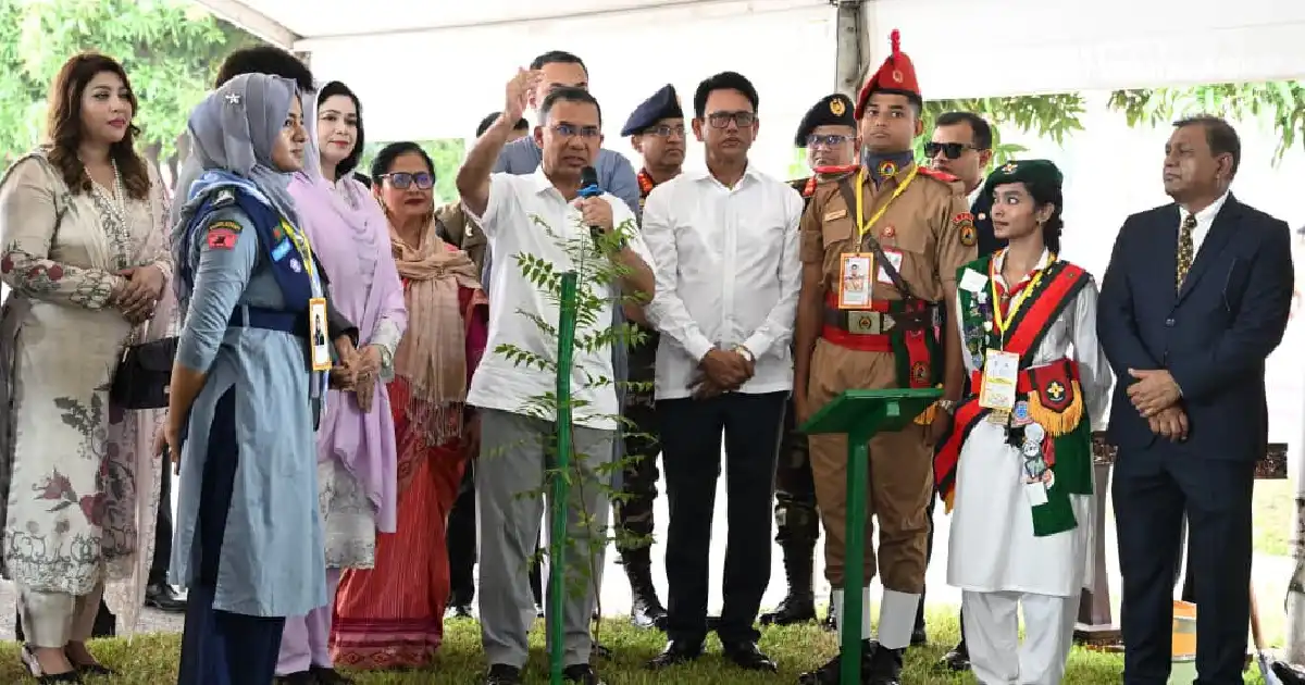 প্রতি শিক্ষার্থীকে বছরে একটি গাছ লাগানোর আহ্বান প্রধানমন্ত্রীর