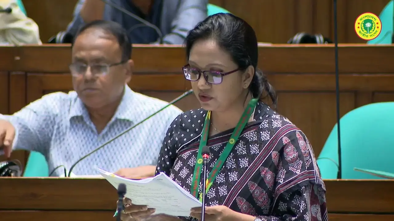 চার বছরে ১ কোটি ৬১ লাখ পরিবারকে ফ্যামিলি কার্ডের আওতায় আনবে সরকার