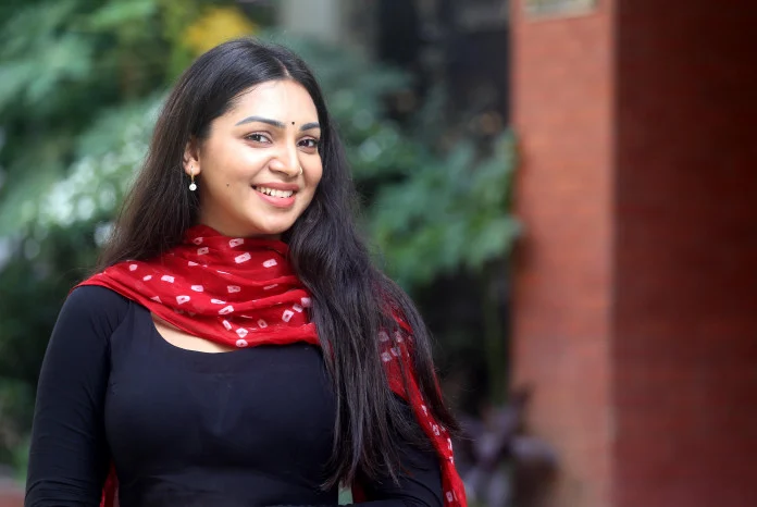 অভিনেত্রী প্রভা জানালেন বেটিং সাইটের সঙ্গে জড়িয়ে পড়ার ভয়ঙ্কর অভিজ্ঞতার কথা