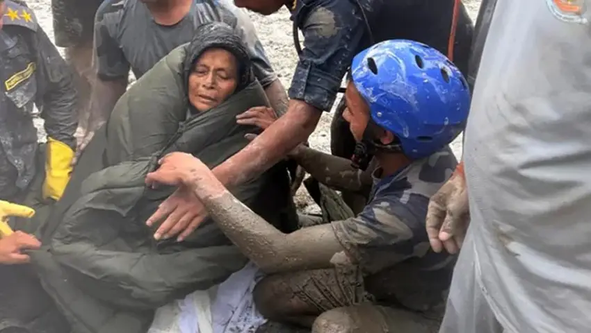 মৃত ভেবে শেষকৃত্যের প্রস্তুতি, ১০ দিন পর ধ্বংসস্তূপে জীবিত বৃদ্ধা